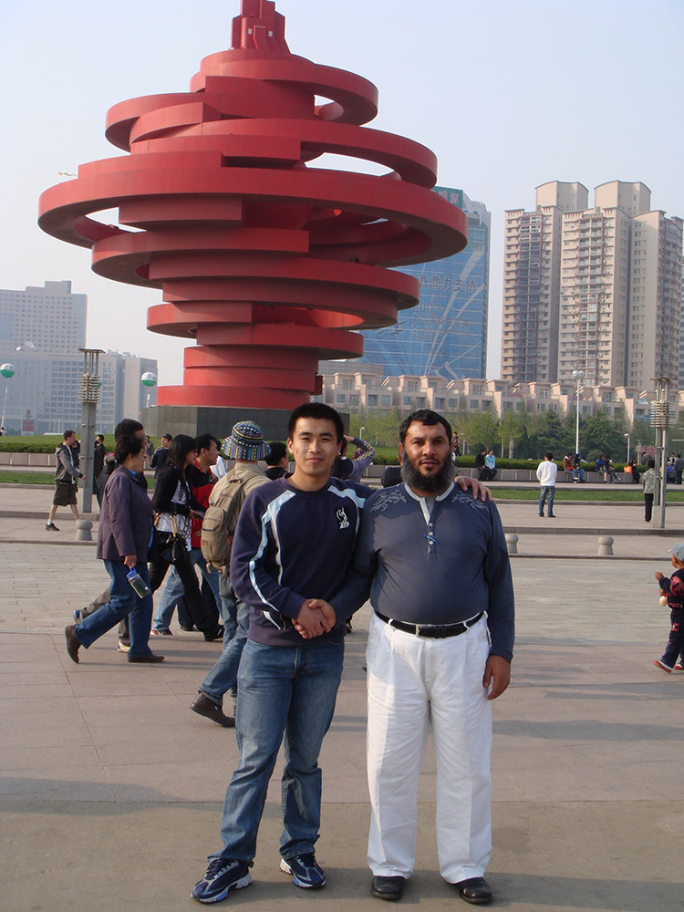 UAE Tyre client visit Qingdao on April 26th 2008